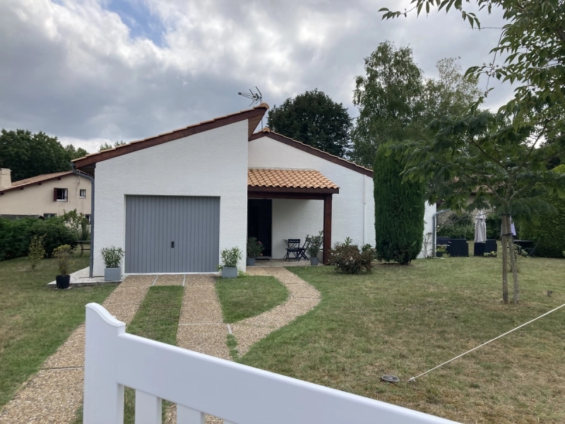 Ravalement de façades à Cestas